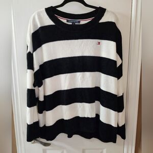 Tommy Hilfiger Relaxed Fit Knitted Sweater